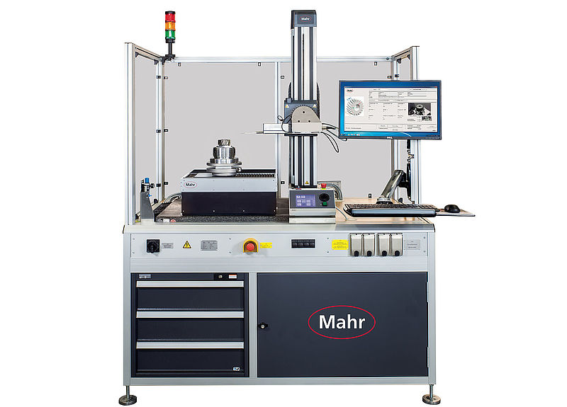 Mahr Engineered Solutions bietet mit seinen MarSurf-Serien vollautomatische Rauheitsmessplätze für Verzahnungen.